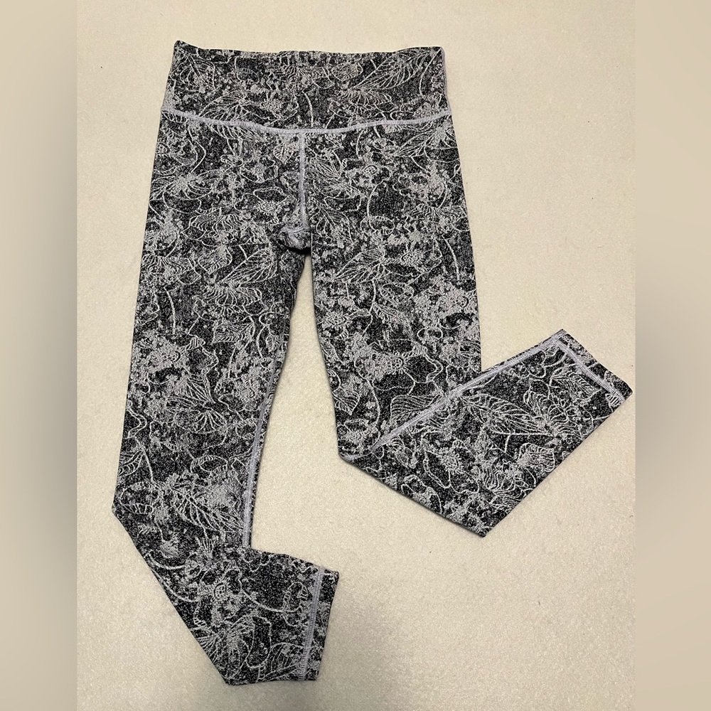 Athleta Elation Fleur Graffiti‎ 7/8 Tights Sz M